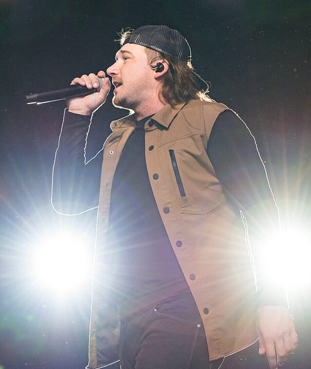 Morgan Wallen performing in Bristol Tennessee